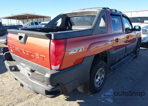 2003 Chevrolet Avalanche 1500 из США, поврежденный, VIN 3GNEK13T83G107963